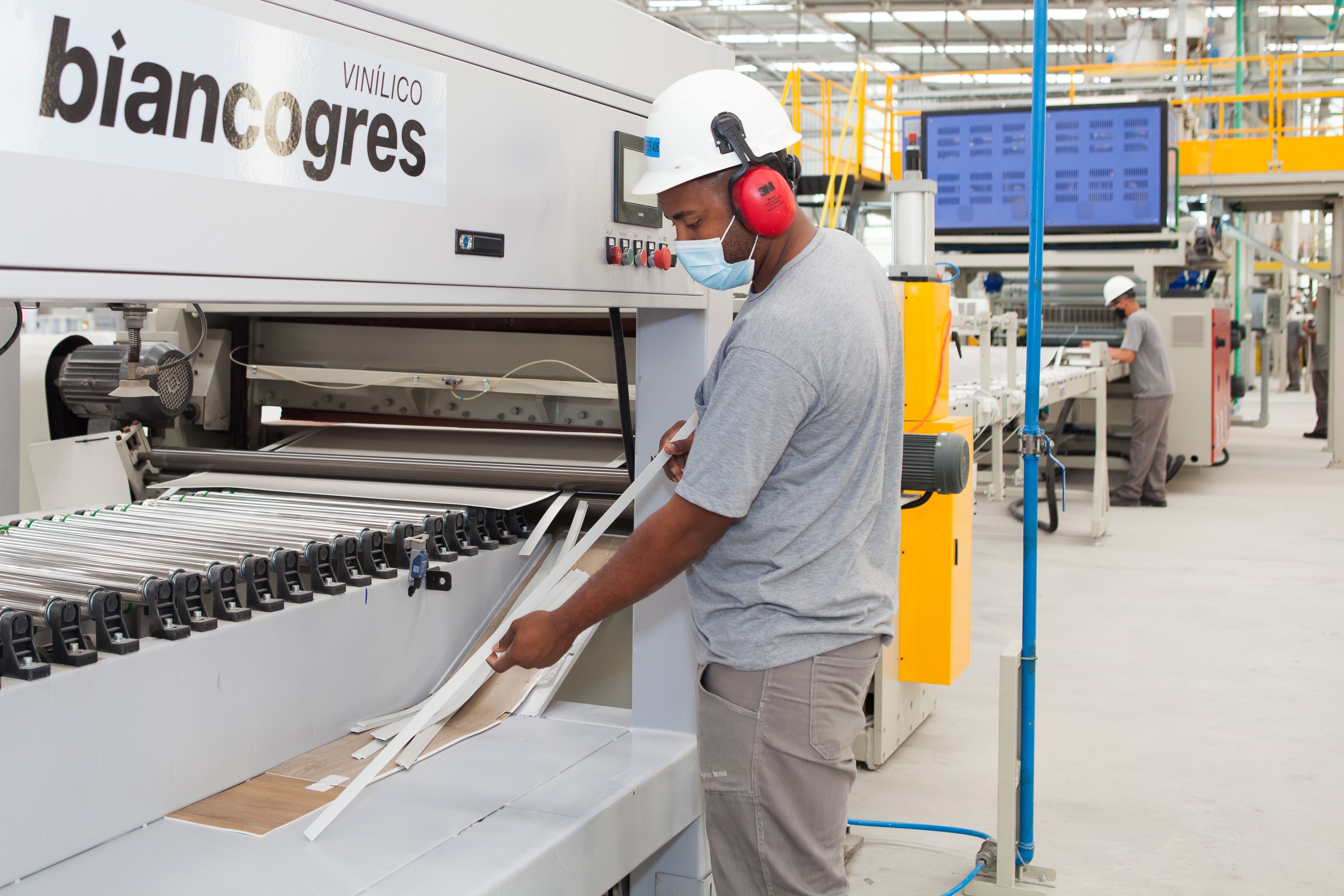 Biancogres: 2021 - Inauguração da fábrica de vinílicos