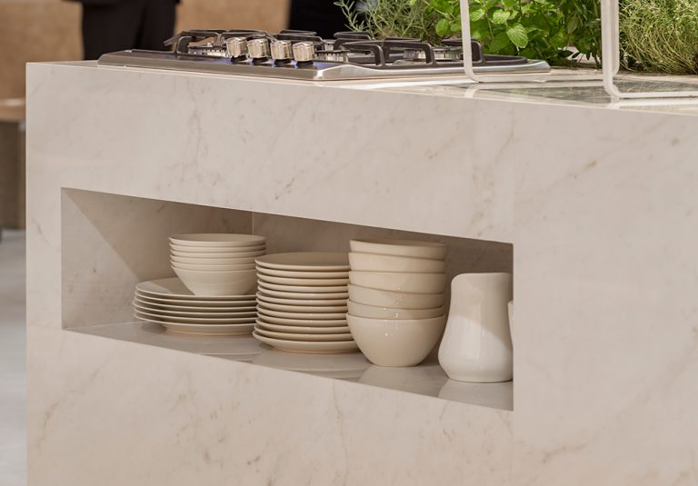 porcelanato em móveis